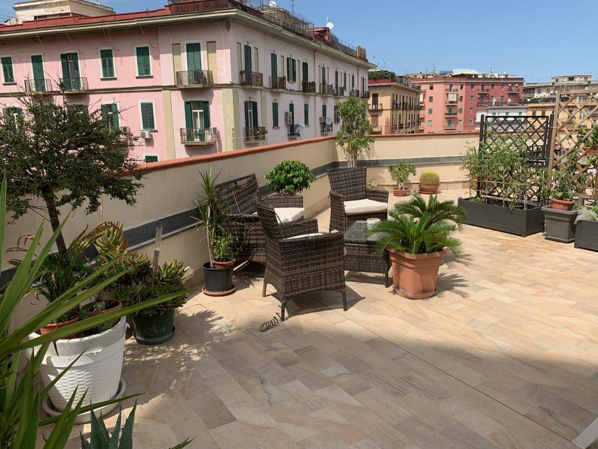 Tuanis Hotel Napoli Bagian luar foto