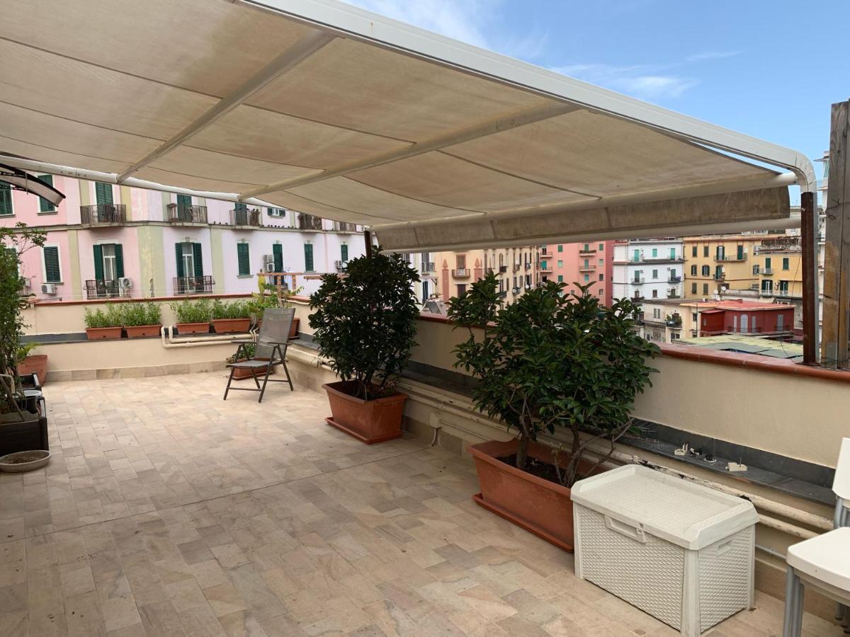 Tuanis Hotel Napoli Bagian luar foto